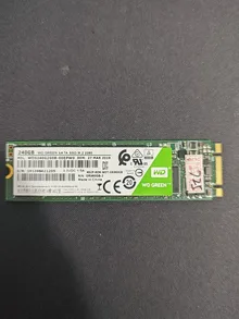 WDS240G2G0B-00EPW0 — product reference photo 1