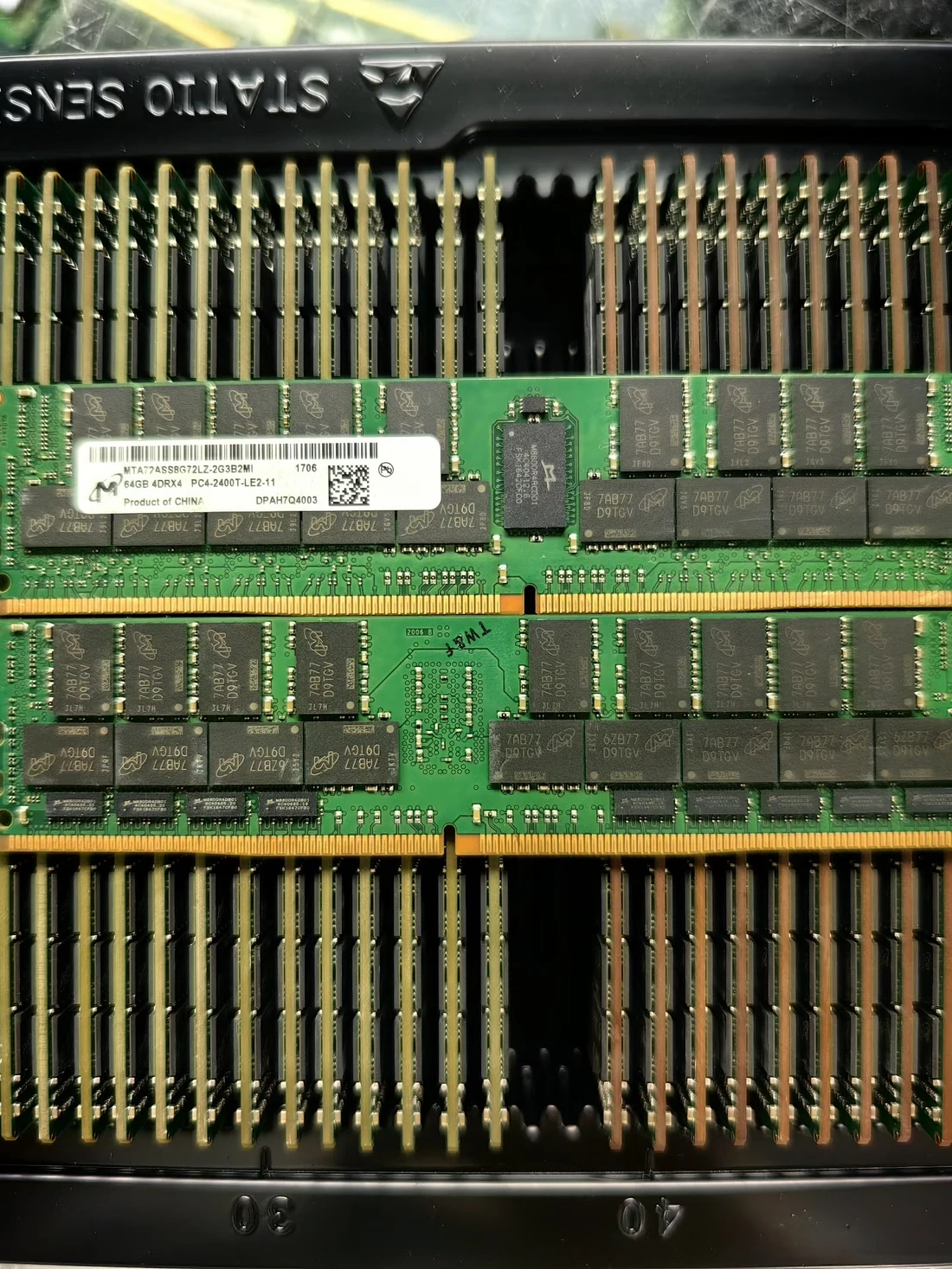 MTA72ASS8G72LZ-2G3B2MI — product reference photo 1