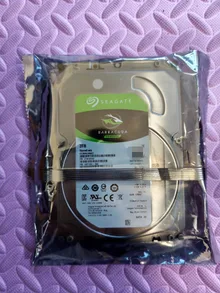 ST3000DM007 — product reference photo 2