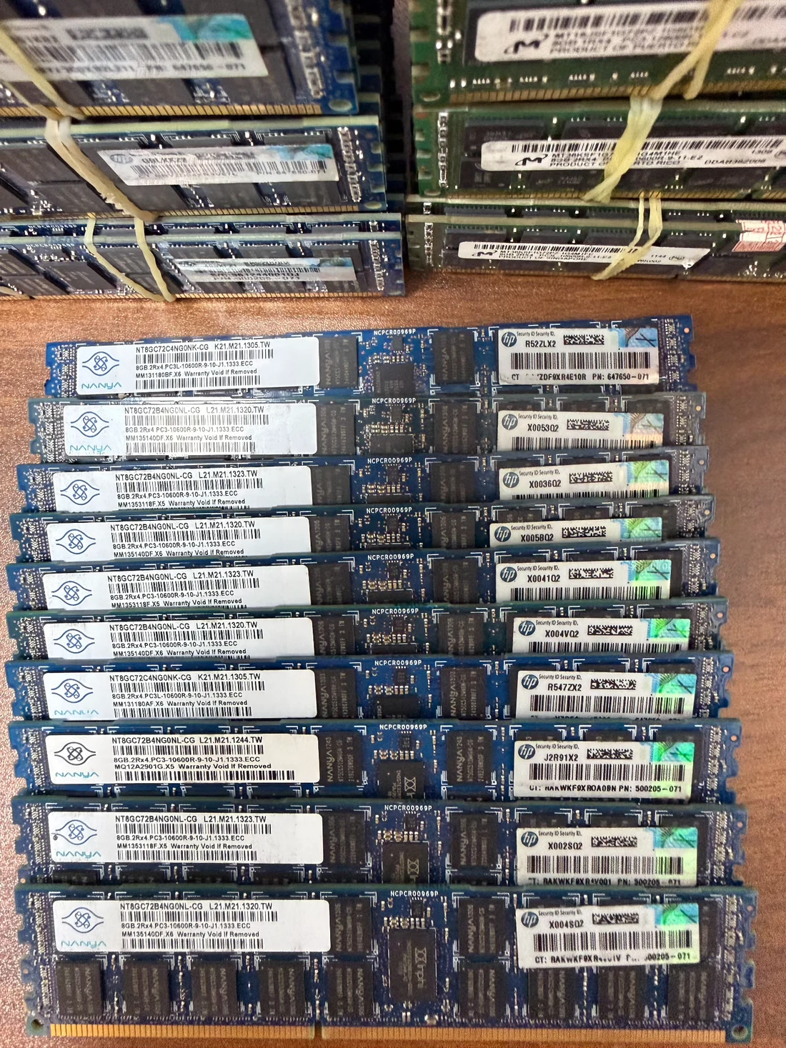NT8GC72B4NG0NL-CG — reference photo including other products 1