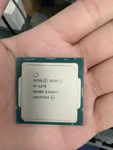 Intel Xeon W-1270 — product reference photo 1