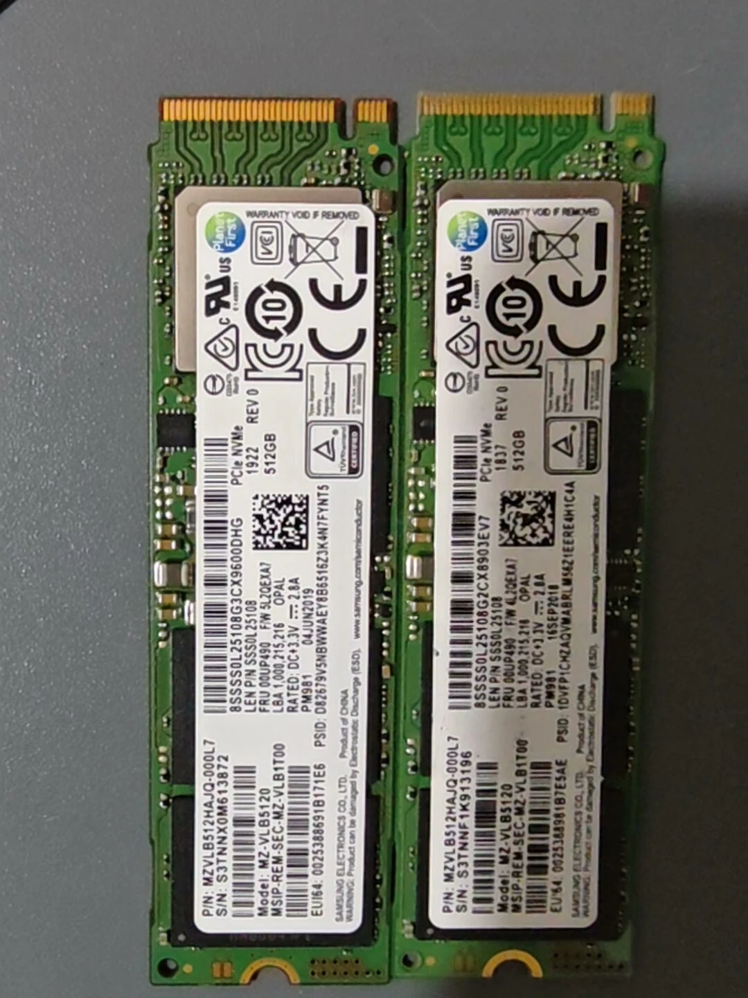 MZVLB512HAJQ — product reference photo 1