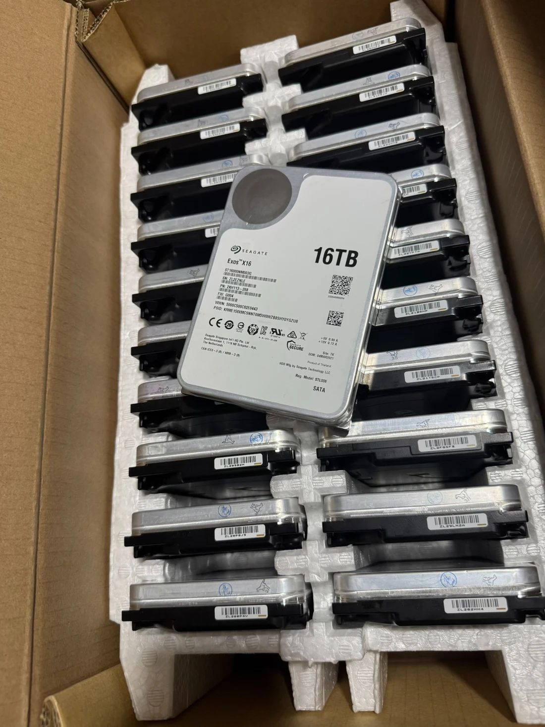 ST16000NM003G — product reference photo 1