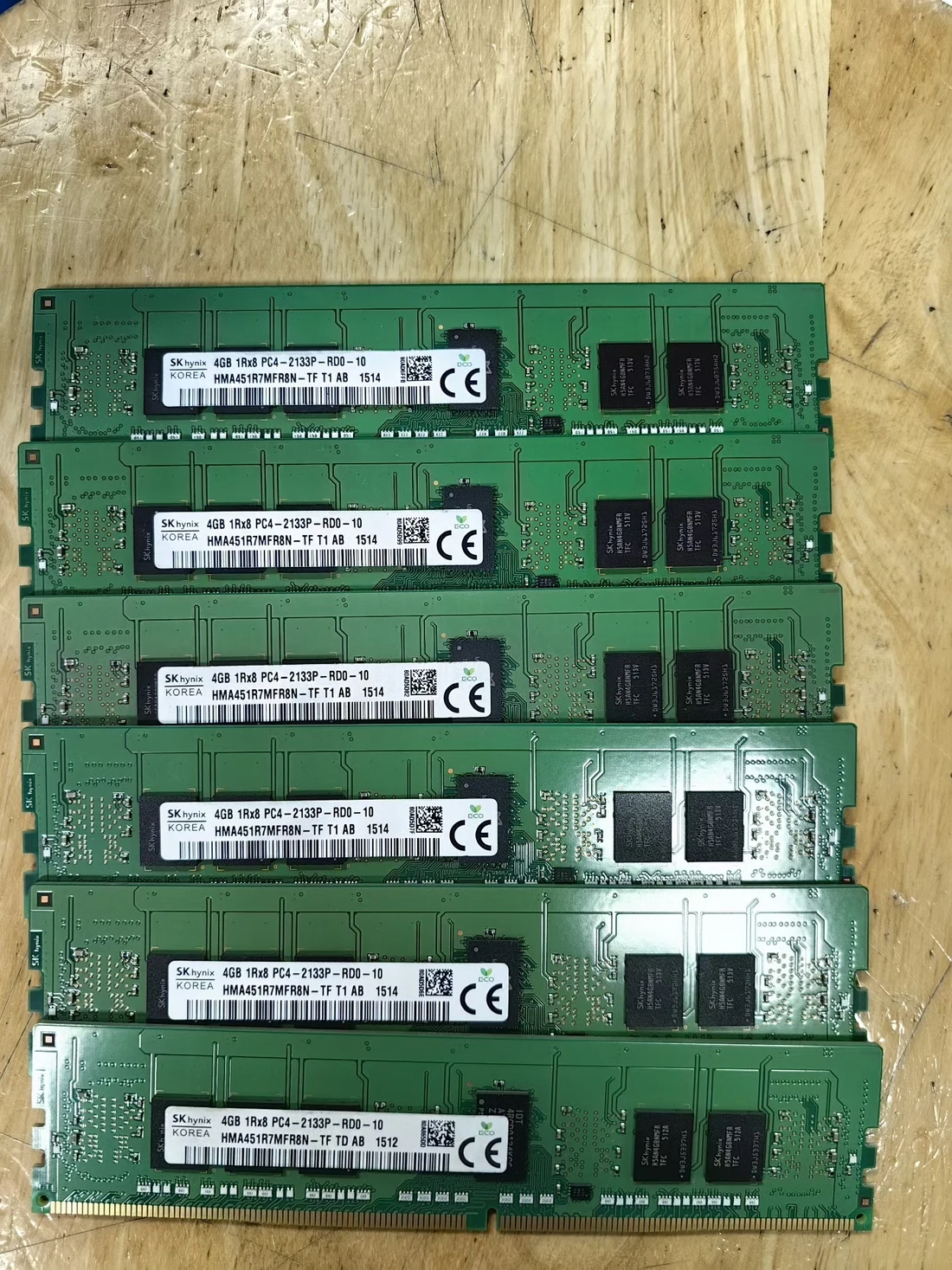 HMA451R7MFR8N-TF — product reference photo 1