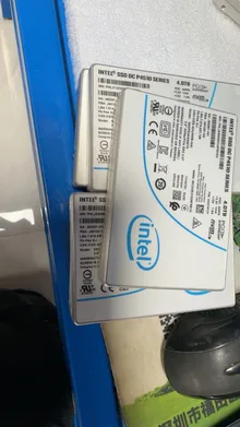SSDPE2KX040T8 — product reference photo 8
