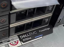 PowerEdge R750xs — label reference photo 1