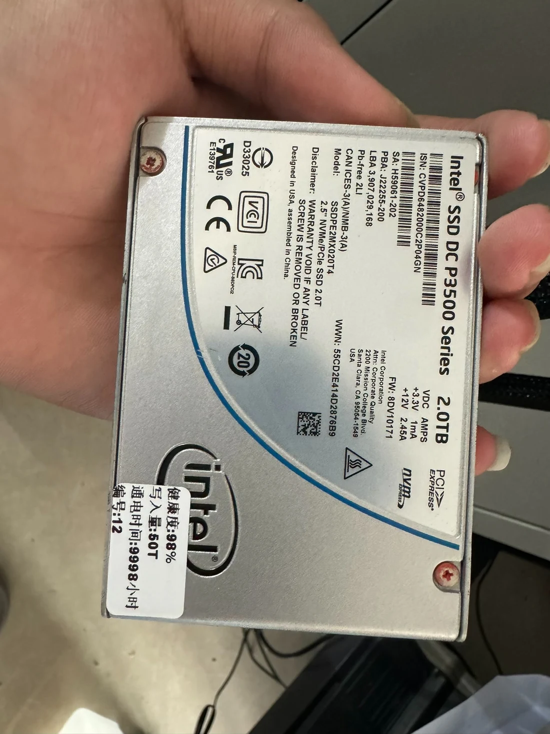 SSDPE2MX020T4 — product reference photo 1