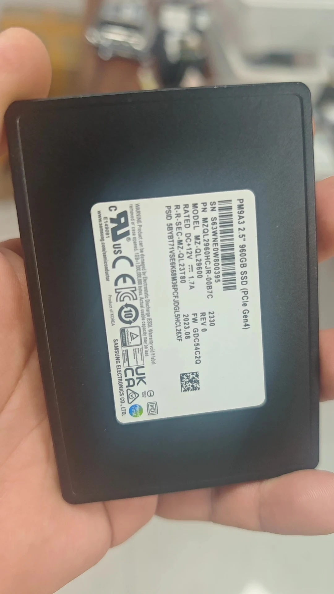 MZQL2960HCJR — product reference photo 1
