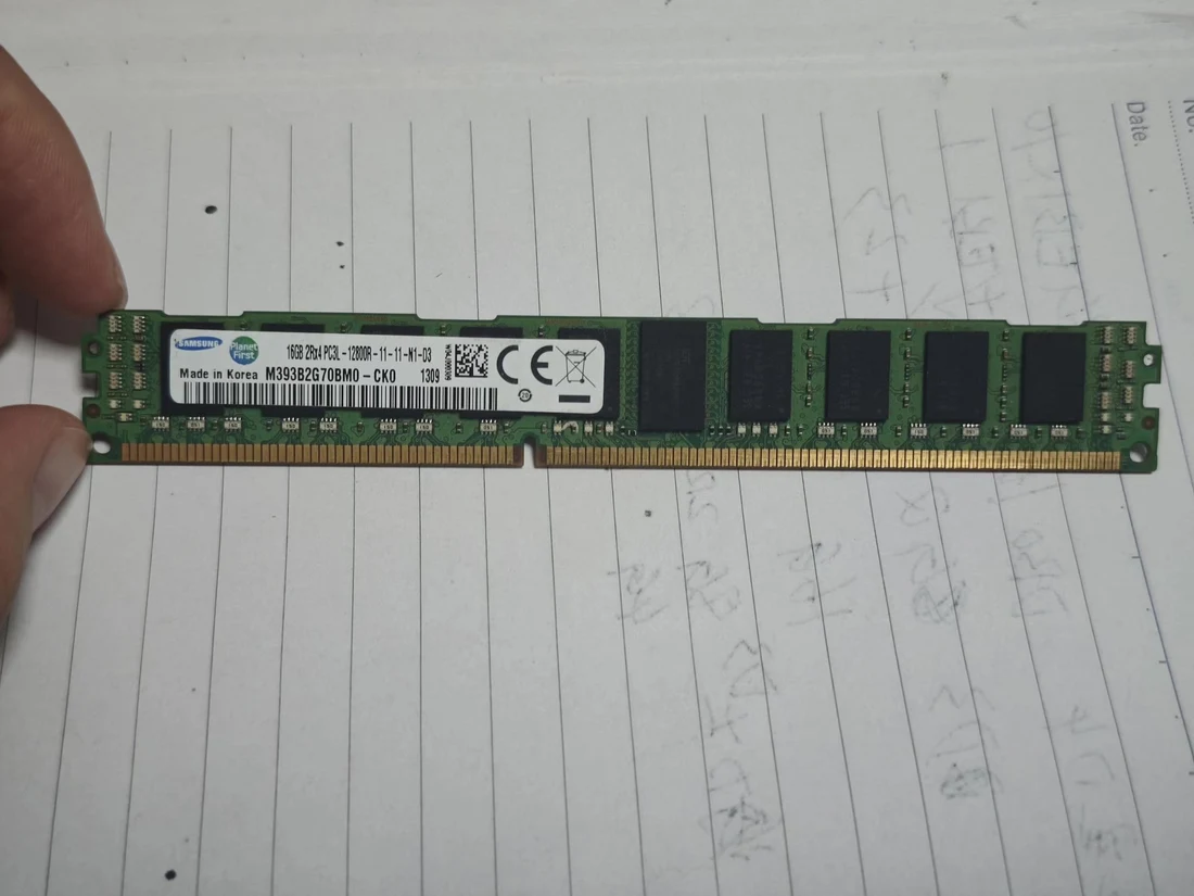 M393B2G70BM0-CK0 — product reference photo 1