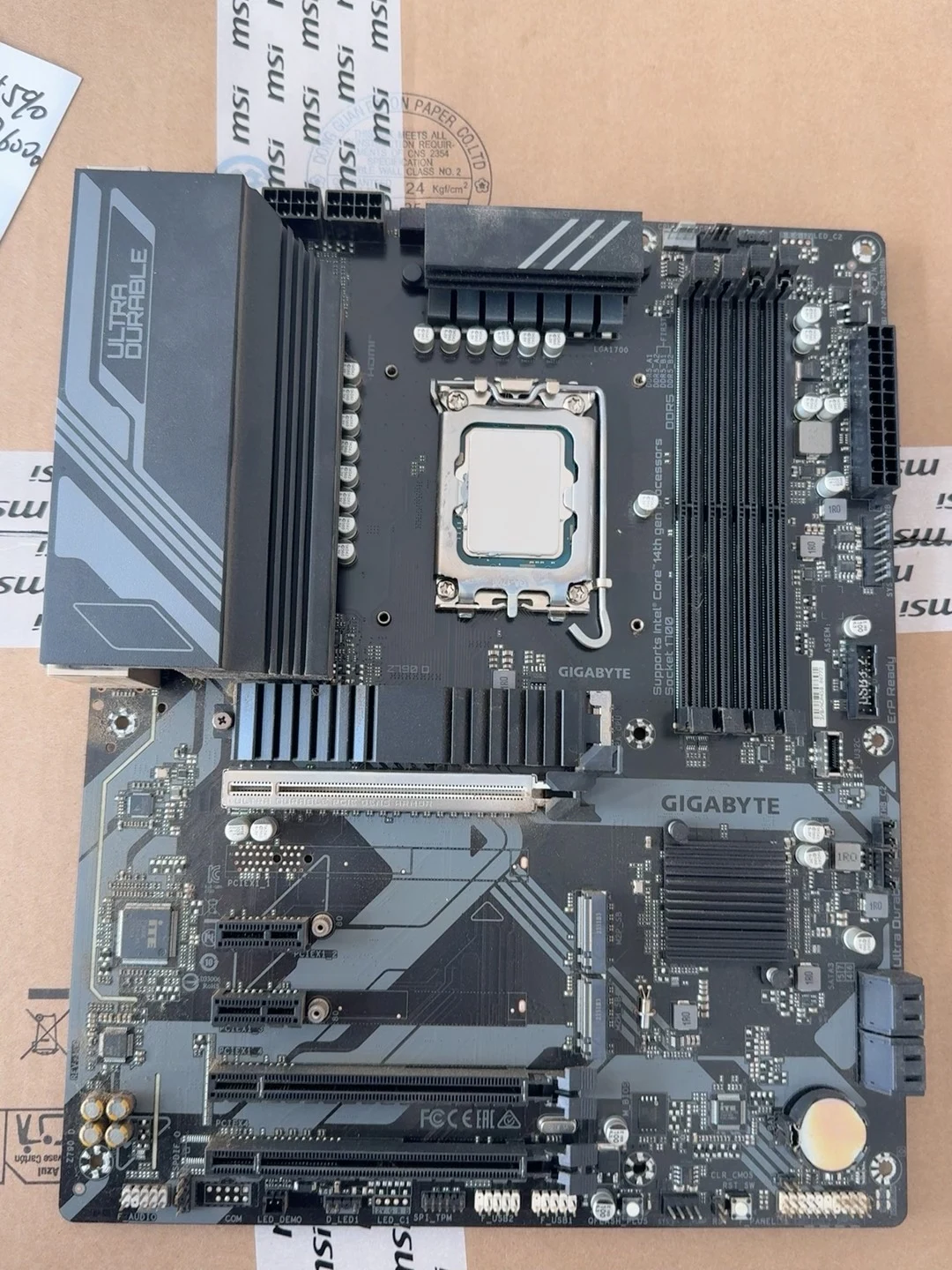 Z790 D DDR4 — label reference photo 1