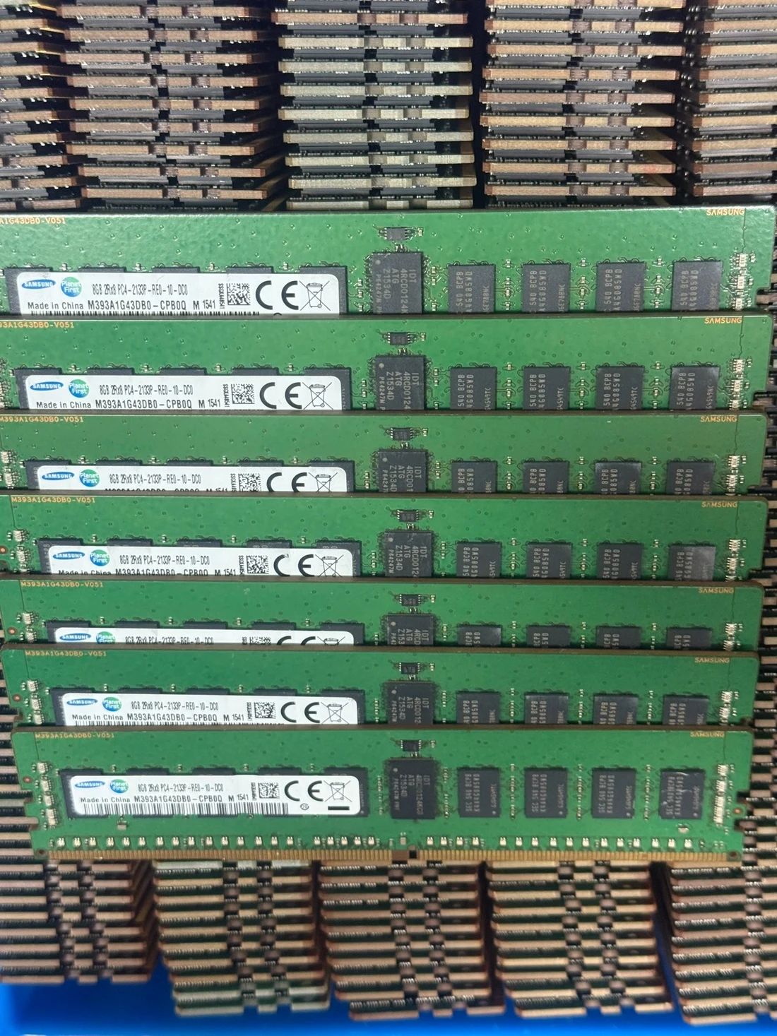 M393A1G43DB0-CPB0Q — product reference photo 1