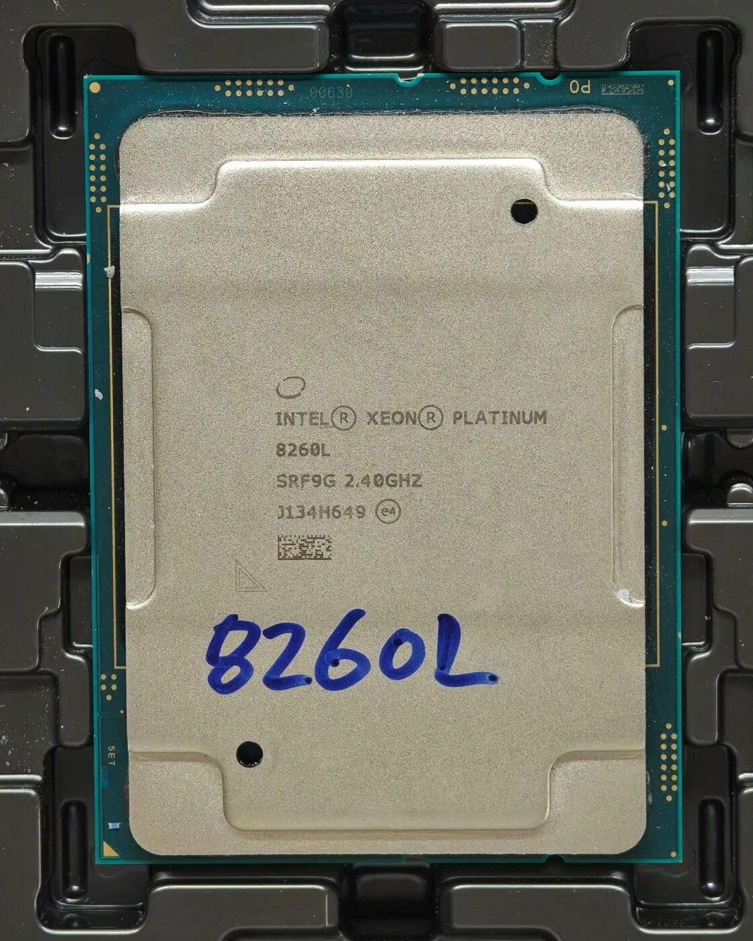 Intel Xeon Platinum 8260L — product reference photo 1