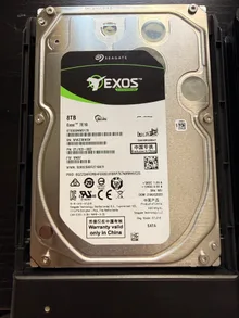 ST8000NM017B — label reference photo 3