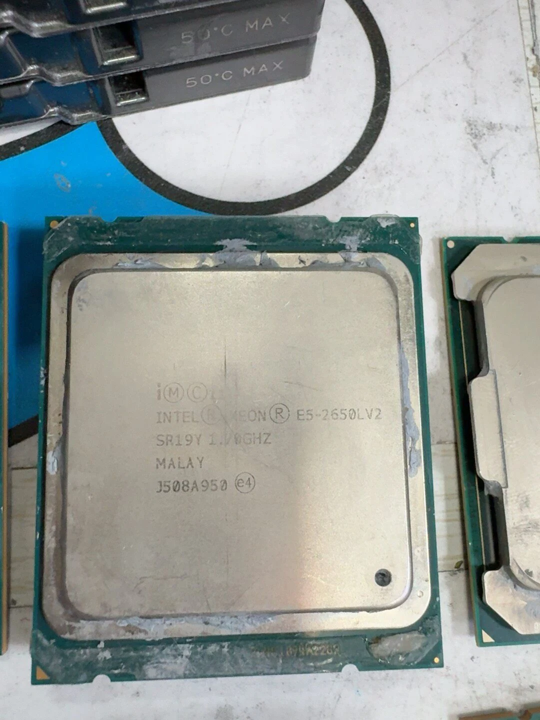 Intel Xeon E5-2650L v2 — product reference photo 1