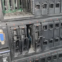System x 3650 M5 — reference photo including other products 2