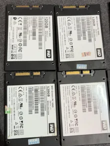 WDS120G1G0A-00SS50 — reference photo including other products 2