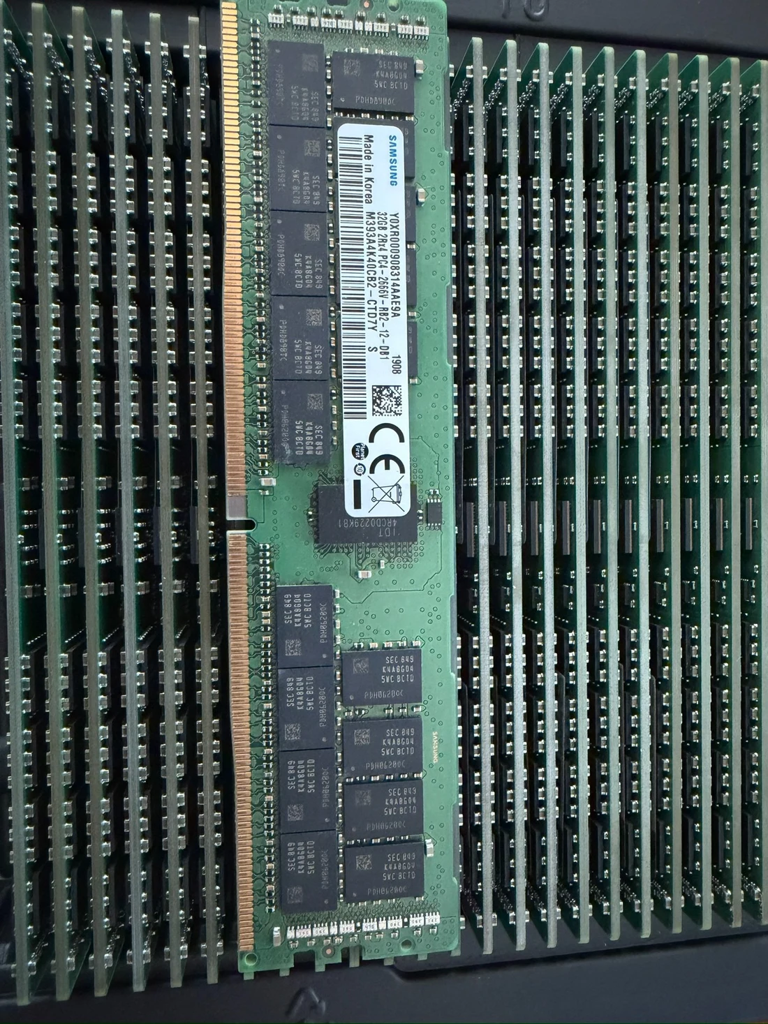 M393A4K40CB2-CTD7Y — product reference photo 1