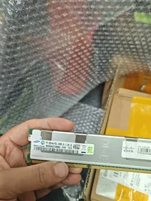 M393B4G70BM0-YH9 — product reference photo 1