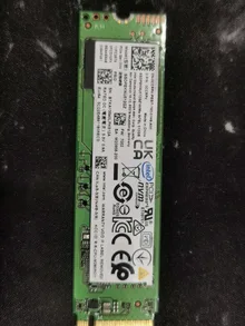 SSDPEKNU512GZ — product reference photo 2