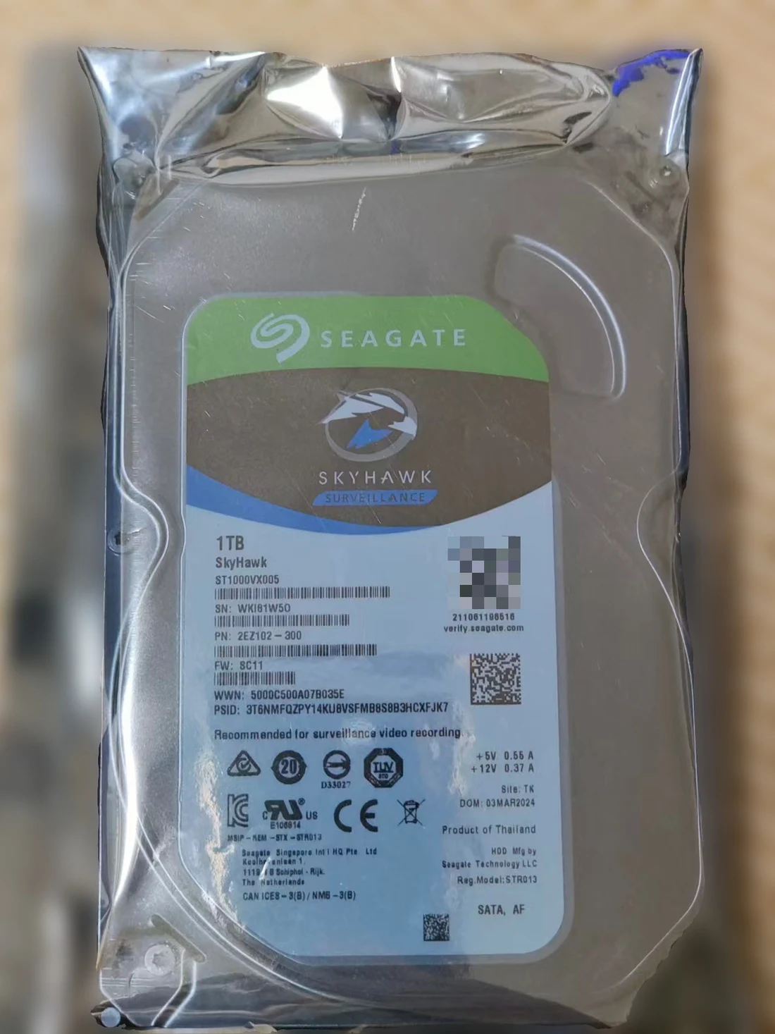 ST1000VX005 — product reference photo 1