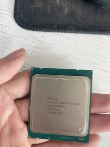 Intel Xeon E5-2680 v2 — product reference photo 1