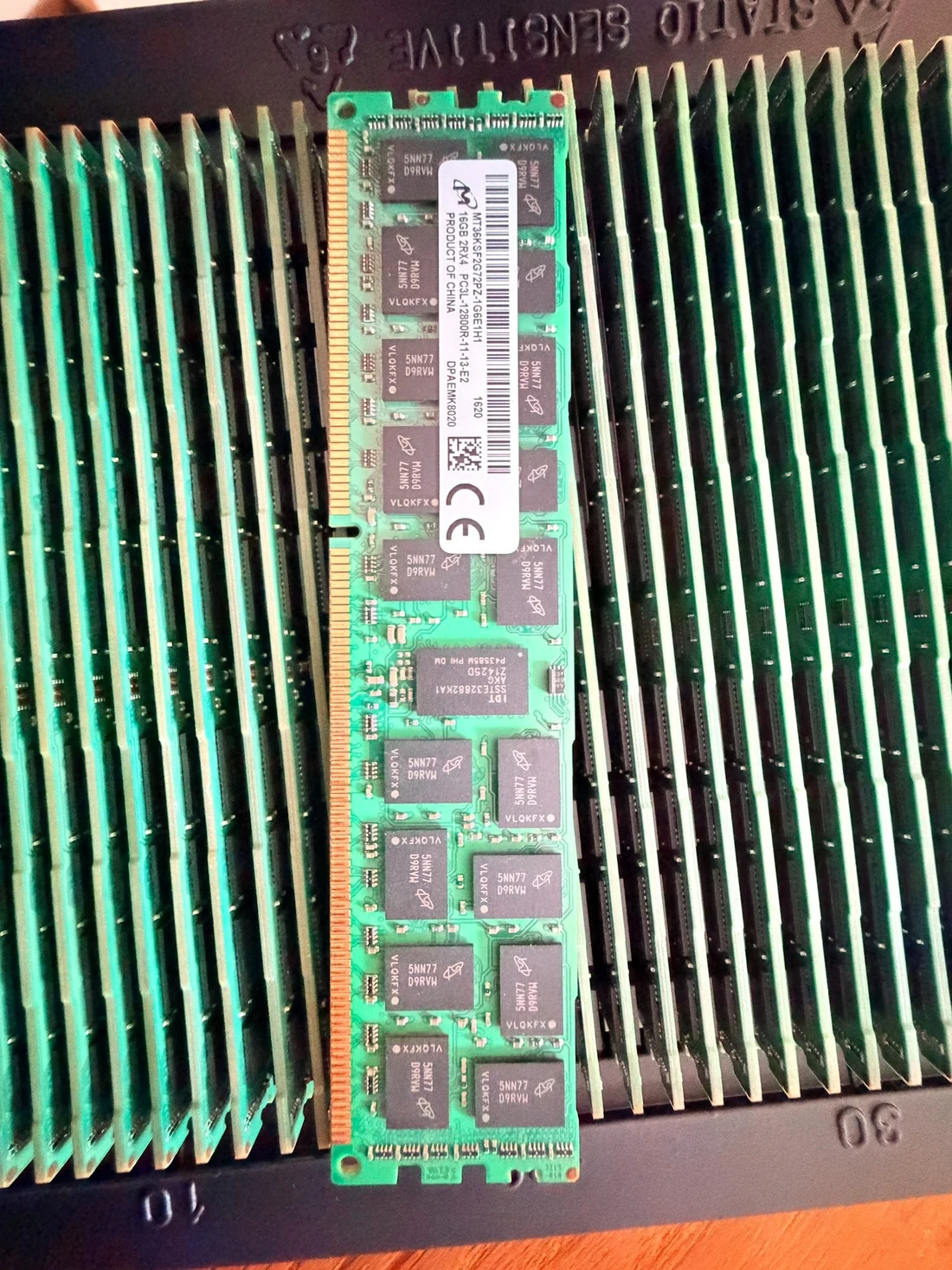 MT36KSF2G72PZ-1G6E1H1 — product reference photo 1
