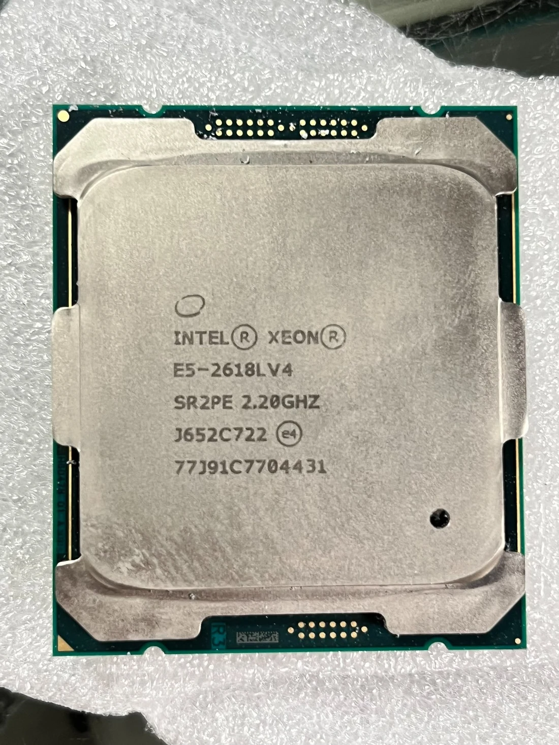 Intel Xeon E5-2618L v4 — product reference photo 1