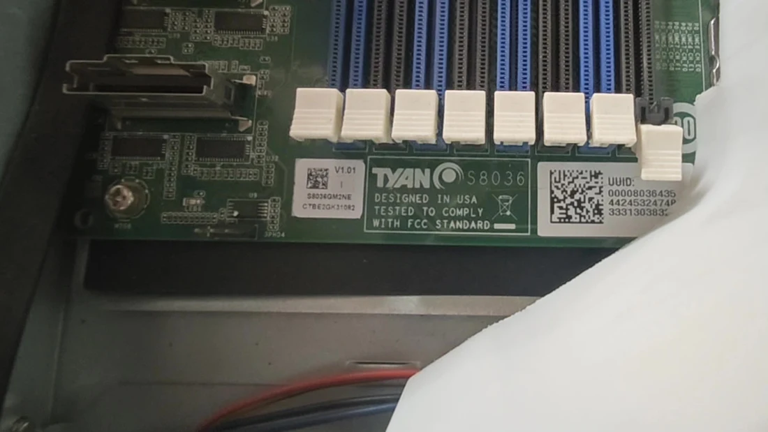 S8036GM2NE — label reference photo 1